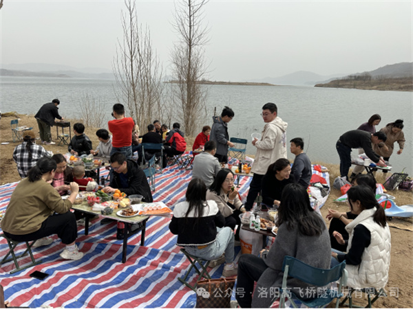 春日“趣”燒烤，不負好“食”光  公司開展部門團建活動