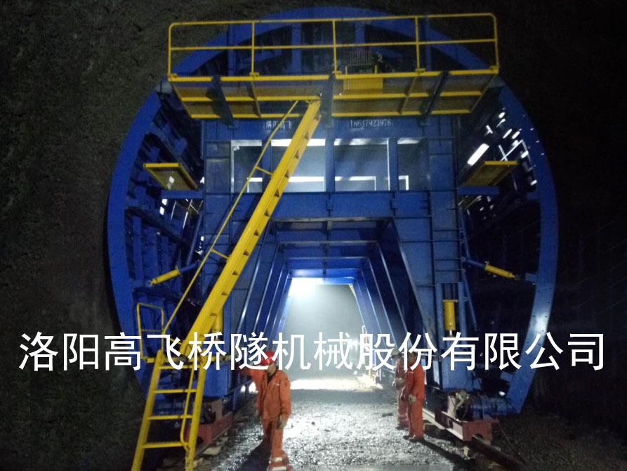 隧道二次襯砌與初襯的區(qū)別是什么？